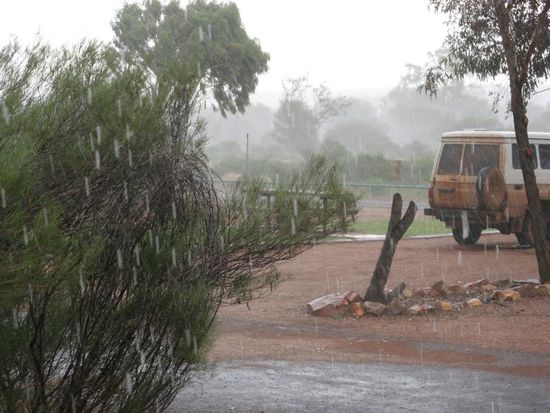 Luken schliessen !
Rettungsboote klarmachen !