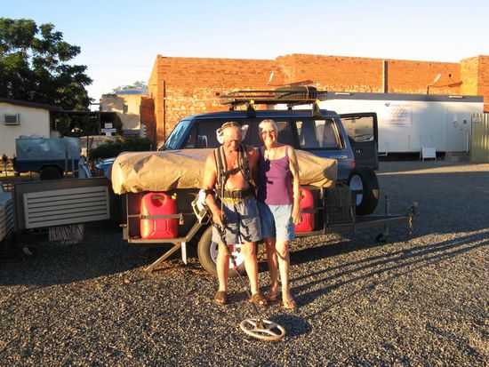 Deutsche seit 30 Jahren in OZ
seit 4 Jahren auf Goldsuche im Bush
crazy !