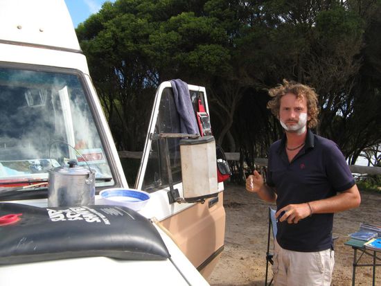 8 Stunden Zeit fuer eine Rasur...wer hat das schon 