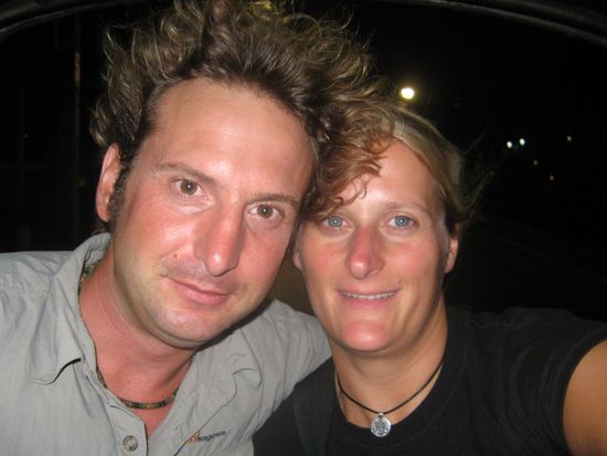 Option Vollgas... mit 80 durch die Naechte Bangkoks  