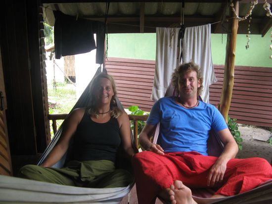 die taeglichen Begleiter:
Buch und Haengematte