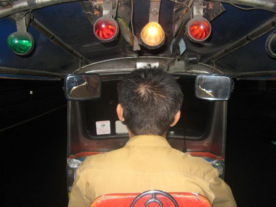 Optionen des Fahrers:
Leerlauf oder Vollgas !