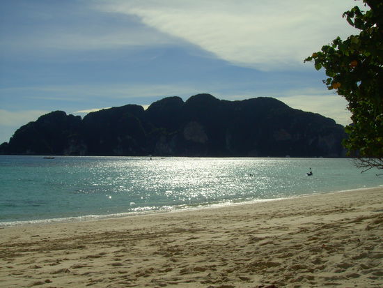 Blick vom Strand raus aufs Meer
