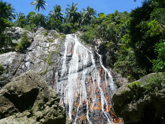 ... hin zum Wasserfall...