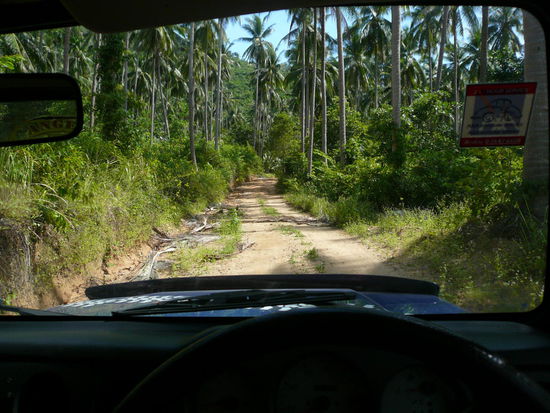 ... dann kamen die "Dirty Roads", die noch enger wurden..