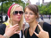 ich und lisa im washington square garden(man beachte das ibizaband!!!)