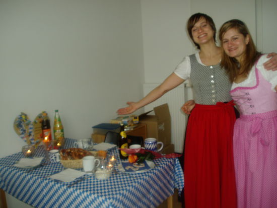 Schwesti und Vera empfangen mich koeniglich