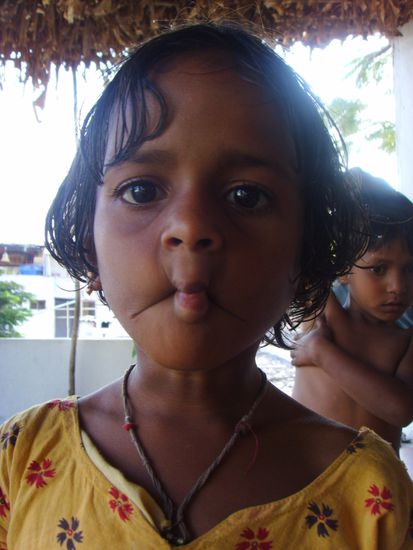  Das hat sie nach langem Versuchen gelernt und schwupps - nicht mehr damit aufgehoert! 