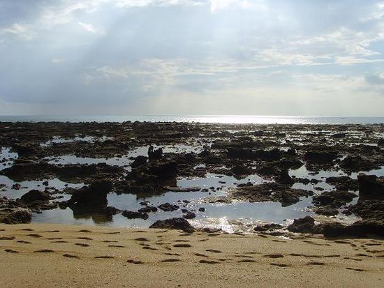 Leider war hier ab nachmittags oft Low Tide angesagt, so dass man nicht mehr schwimmen gehen konnte. Aber sieht klasse aus!