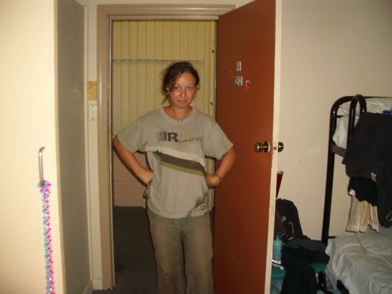 So sieht man nach 8-9 Stunden Paprika pfluecken aus (also nicht mehr ganz so frisch wie um sechs Uhr morgens)