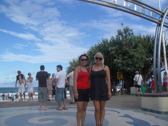 In "Surfers" traff ich Henna wieder die ich auf der Segeltour kennenlernte.