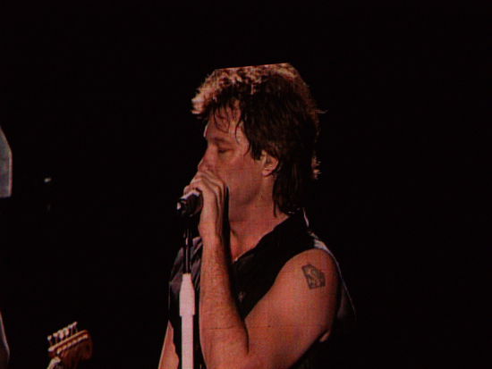 ahhhh Bon Jovi!!! Die g.... s..