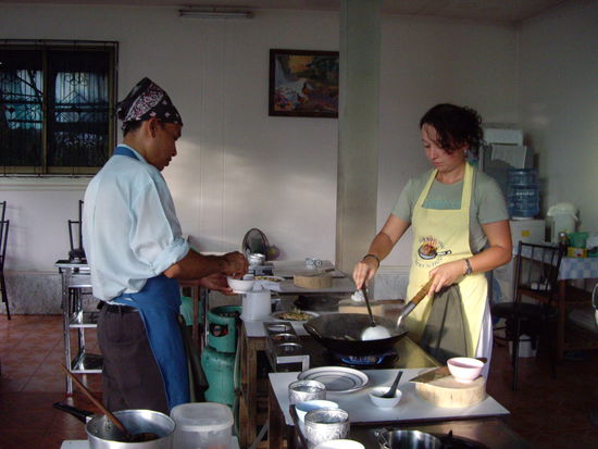 Bei meinem Kochkurs in Chiang Mai  Da gings heiss her... 