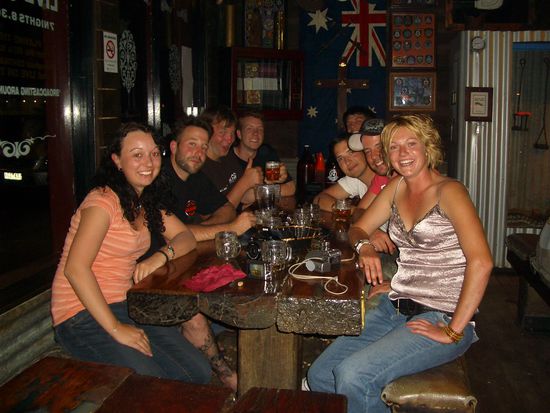 Beim Feiern in Bo's Saloon! ... und....