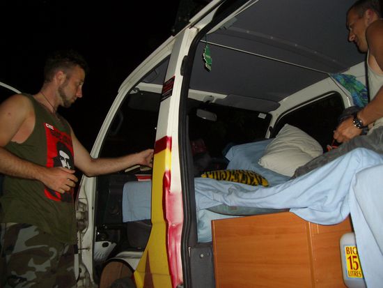 Die Jungs gehen zu Bett 