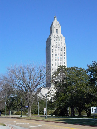 Regierungstower 135m hoch in Baton Rouge