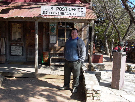 L U C K E N B A C H  /  T E X A S