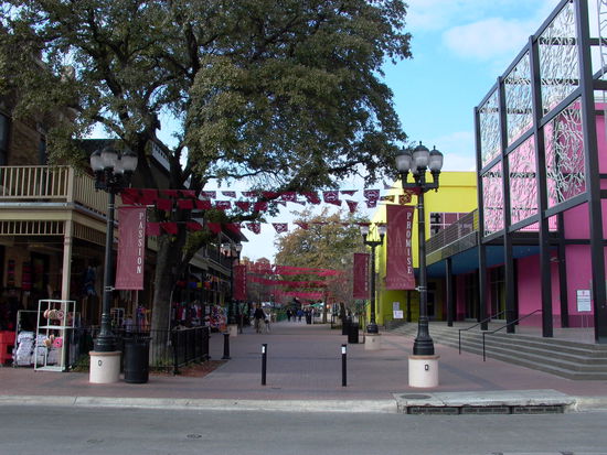 Eingang spanischer Markt