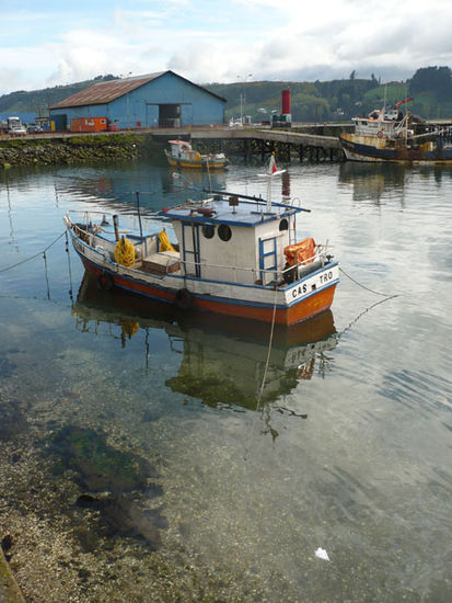 im Hafen von Castro