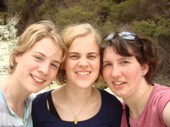 Der Wahnsinn steht uns ins Gesicht geschrieben...