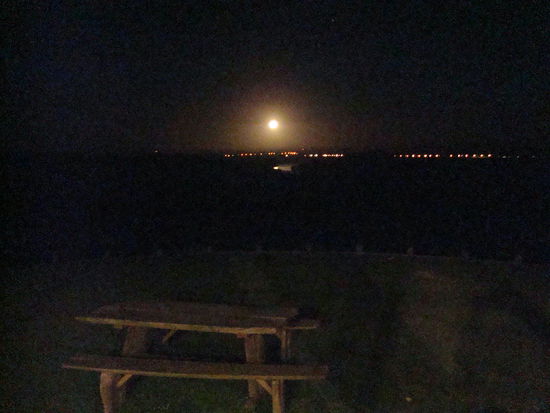 Der Abend vor der Abreise - Vollmond! Der Hammer wie hell dat Ding hier scheint!