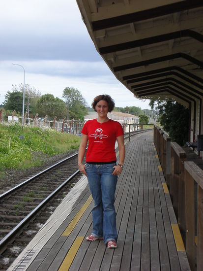 Betti war auch eine Nacht bei uns zu Besuch, nachdem wir mal wieder mit Steffi im Pub in Auckland gewesen sind...leider faehrt kein Zug...da muessen wir wohl doch das Auto nehmen.
