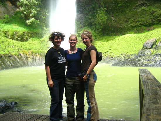 Eigentlich wollte ich hier schwimmen gehn, aber die andern 2 haben da net mitgemacht...also haben wir dat ner Gruppe von sich besaufenden Typen ueberlassen