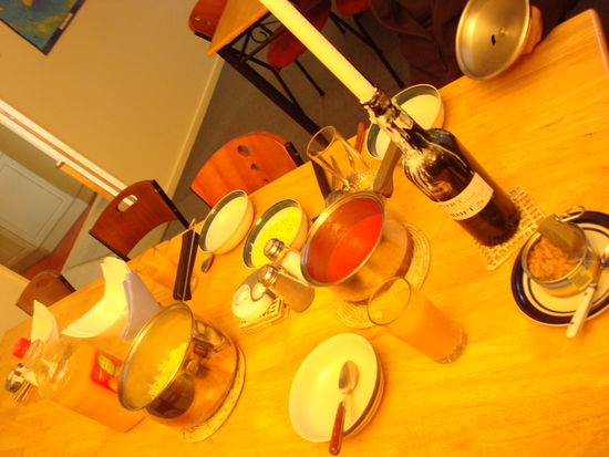 Gemuetliches Dinner muss in dieser traumhaften Umgebung einfach sein...un haben wir uns nach dem Schock ja auch redlich verdient!