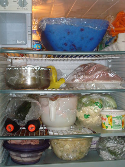 Amy, eine der Australierinnen, hatte Geld gesammelt und es sich zur Aufgabe gemacht uns ein traumhaftes Weihnachtsmenue zu zaubern!