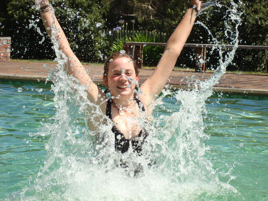 Schliesslich fuhren wir in fast jeder Mittagspause zum Pool - so laessts sich leben!