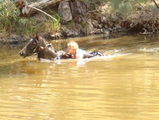 Zum Abschluss ich noch im kühlen Nass mit meinem schwulen Gefährten...