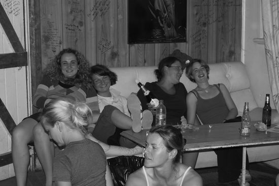 bei den Deutschen herrscht noch die Ruhe vor dem Sturm...