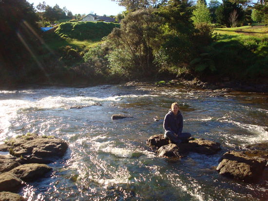 Ich im Fluss auf dem Campingplatz in Kerikeri