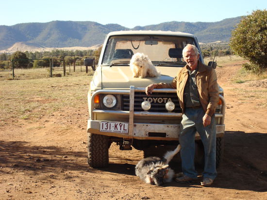 Bill mit Ute und seinen Hunden