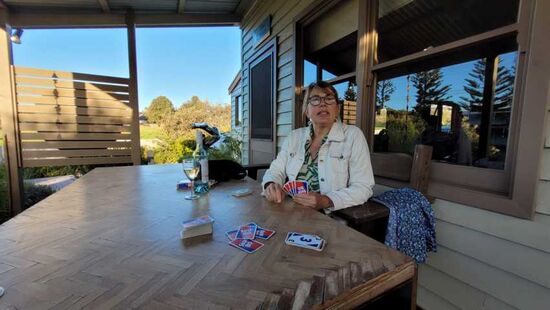 Abends wird Skipo gespielt und Wein getrunken. Unser letzter Abend vor Melbourne