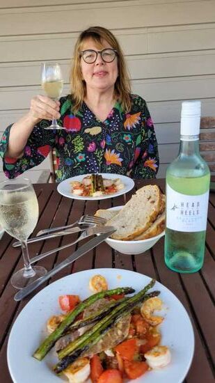 Am Abend haben wir bei einem selbst gekochten Essen die erfolgreiche Ballonfahrt gefeiert!