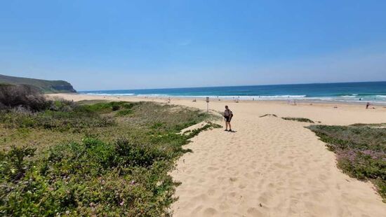 Was will man mehr im Dezember ;.) Baden am Dudley Beach auf dem Weg nach Sydney!