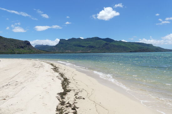 Zum Baden ist das Meer hier doch aufgewühlter.