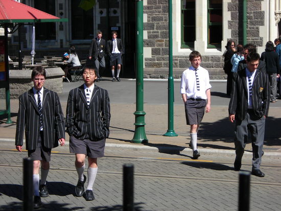Schulkleidung in Christchurch