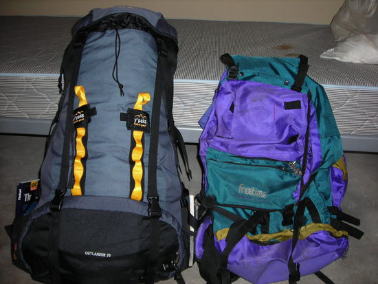 Links neu rechts alt! So, habe viel mit ihm erlebt aber nun muss man scheiden! Genaeht und gestopft alles hat seine Zeit! Good bye!