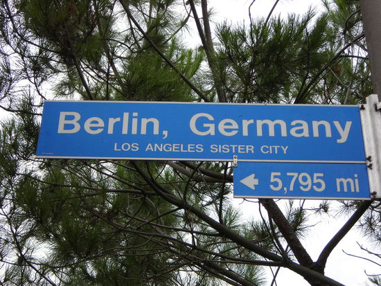 Berlin ist doch so weit weg!