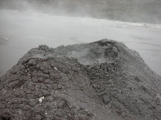 Vulkankegel ca. 2 m hoch!!!