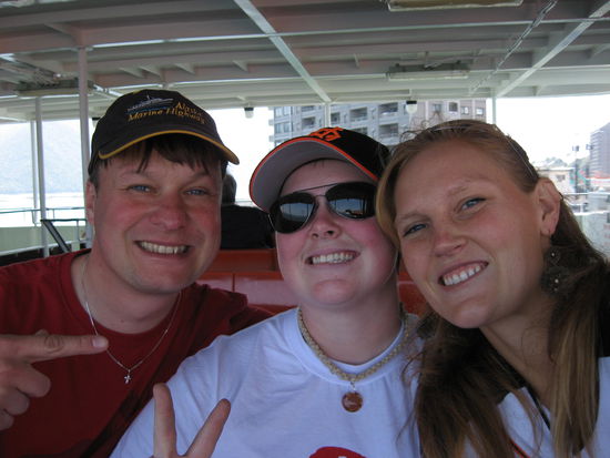 Zwei Amerikanerinnen, die mich auf meiner Reise nach Hiroshima begleiteten!