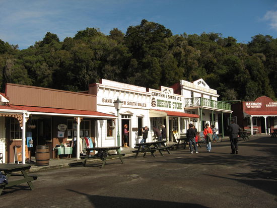 Goldgraeberstadt an der Westkueste.