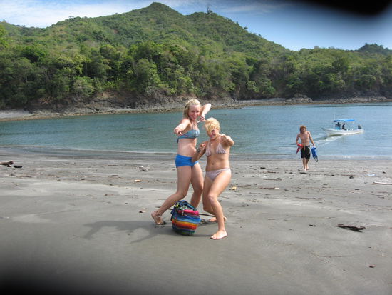 Schwedische Tauchpartner beim landen auf einsamer Insel