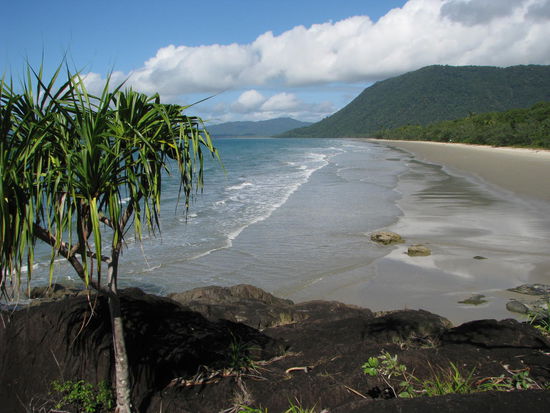 Ein ganzer Strand, ohne Quallen, für uns allein!
