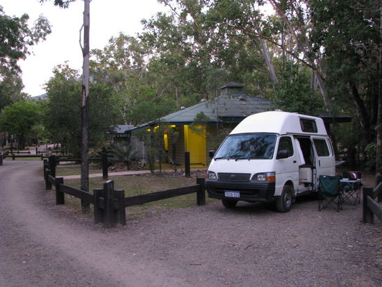 Direkt neben dem Restroom gecampt