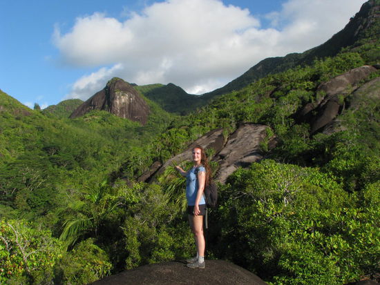 Mit schönen Ausblicken in das Inselinnere. Dahin müsen wir Morgen auch noch hin 