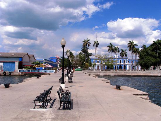 Am Hafen von Cienfuegos