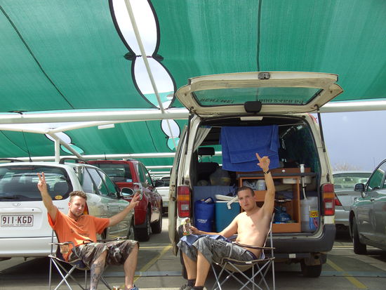 Camping und relaxen auf dem Dach von Coles